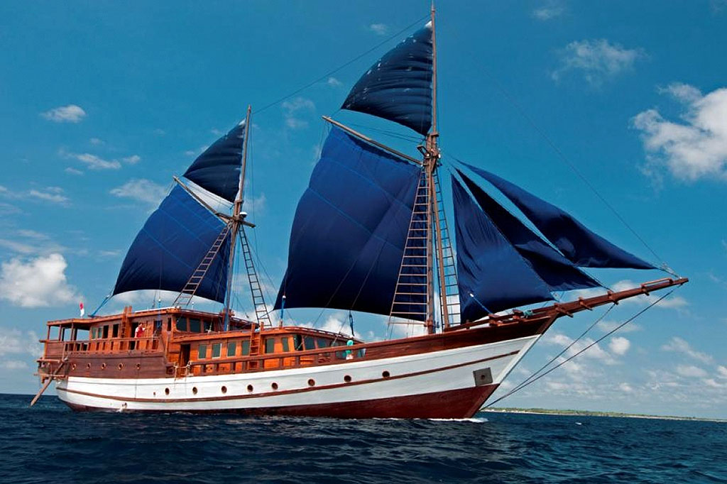 MSY Aurora Liveaboard Aurora