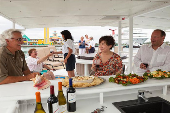Bahamas Aggressor Shaded Deck & Buffet Meals Bahamas Aggressor Shaded Deck & Buffet Area