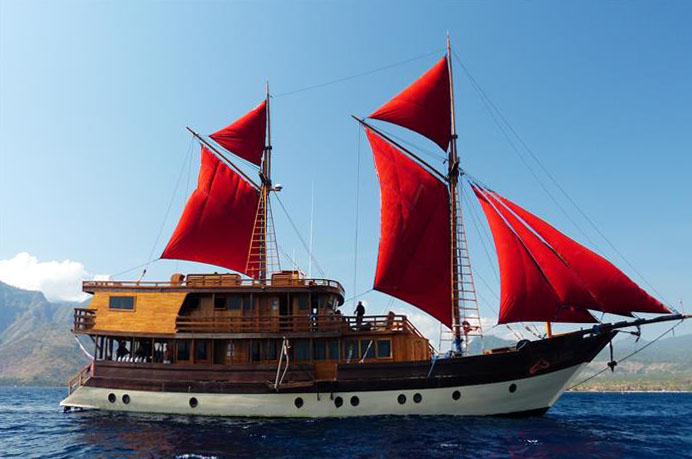 La Galigo Liveaboard La Galigo